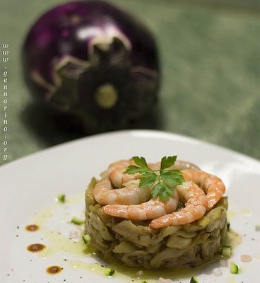 Melanzane in agrodolce e gamberi al vapore di passito