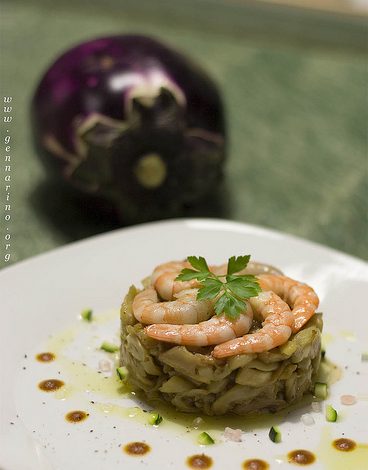 Melanzane in agrodolce e gamberi al vapore di passito