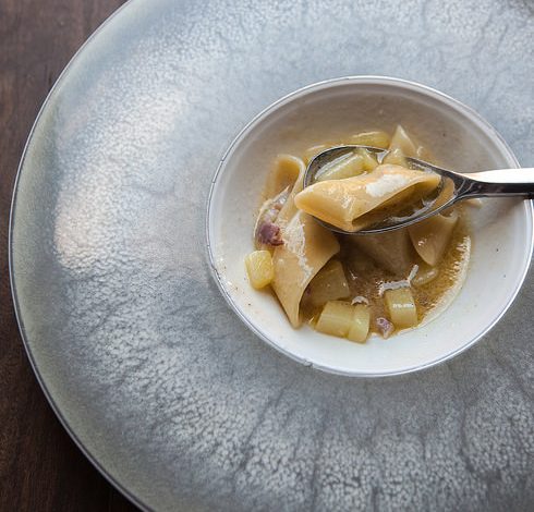 pasta e patate di Peppe Guida all'olio di Trevi