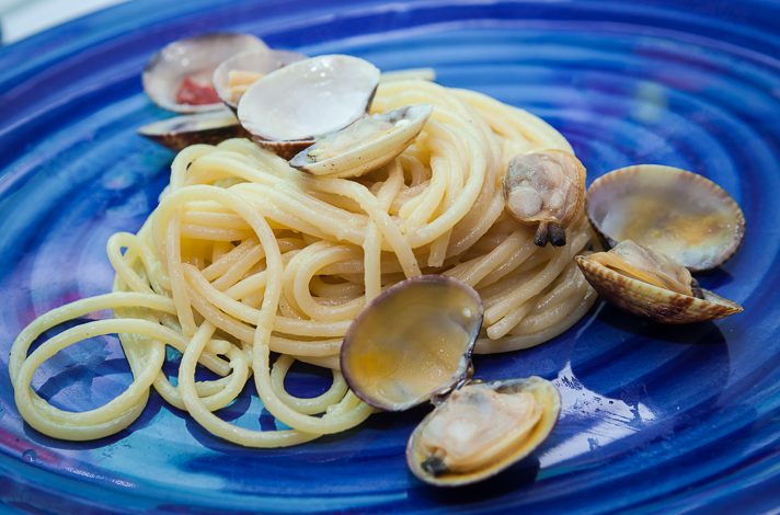 spaghetti o vermicelli alle vongole